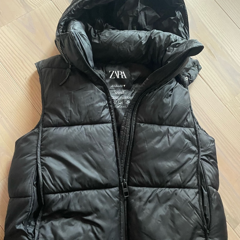 Zara Black Quilted Hooded Puffer Vest